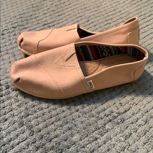 Toms size 8...run a bit small IMO